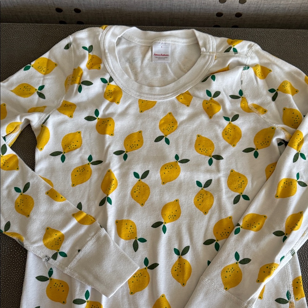 Women’s Lemon Print White and Yellow Pajama Set, size Small - Picture 3 of 6